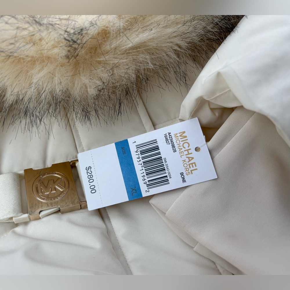 Michael Kors 💅❄️ Bone White Coat Belted MK Jacket Plush Fur Hood NWT $280 - Picture 12 of 13